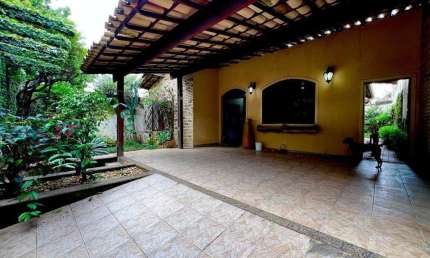 Casa geminada à venda, 3 quartos, 1 suíte, 2 vagas, Santa Amélia - Belo Horizonte/MG