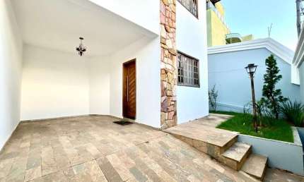Casa à venda, 3 quartos, 1 suíte, 4 vagas, Planalto - Belo Horizonte/MG