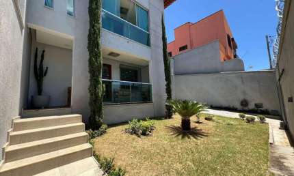 CASA | 5 QUARTOS | 4 VAGAS - BAIRRO DONA CLARA- R$ 1.590.000,00