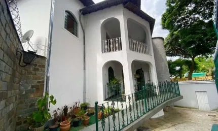 Casa à venda, 4 quartos, 2 suítes, 5 vagas, Santa Amélia - Belo Horizonte/MG