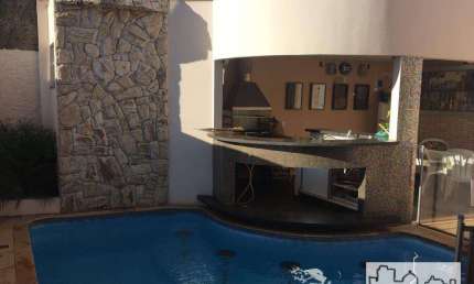 Casa com 3 dormitórios à venda, 140 m² por R$ 680.000,00 - Vila Melhado - Araraquara/SP