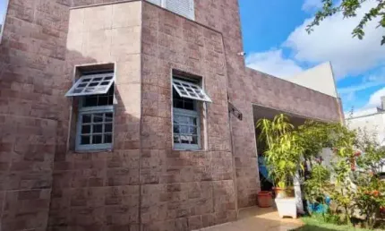 Sobrado com 5 dormitórios à venda por R$ 550.000,00 - Residencial Cambuy - Araraquara/SP