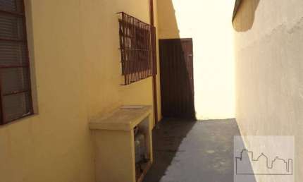 Casa com 2 quartos à venda na Rua Victor Lacorte, Jardim Santa Lúcia, Araraquara
