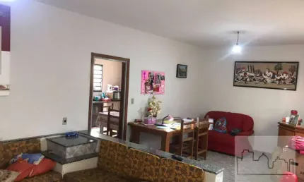 Casa com 3 quartos à venda na Rua Carlos Gomes, Centro, Araraquara