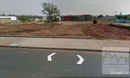 Terreno a venda no terceiro distrito industrial de Araraquara.