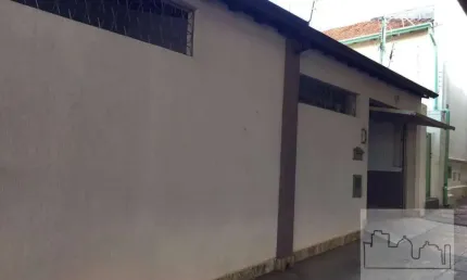 Casa com 3 quartos à venda na Avenida Barroso, Centro, Araraquara