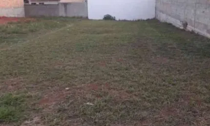 Terreno à venda na Avenida Sílvio Cruz, Cidade Jardim, Araraquara