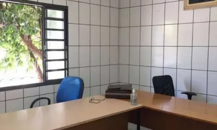 Imóvel com escritório a venda na região central de Araraquara.