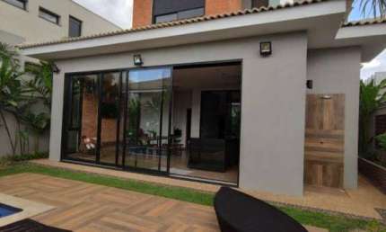 Casa em condomínio fechado com 3 quartos à venda na Avenida Luiz Dosualdo, Condomínio Quinta das Tipuanas, Araraquara