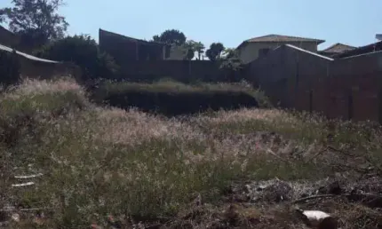 Terreno à venda na Rua Antonia Benedita Cendon, Parque Alvorada, Araraquara