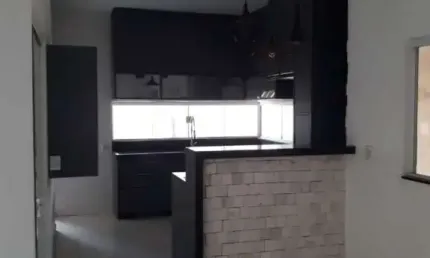 Casa com 2 quartos à venda na Rua Alberto Cioni, Jardim dos Oitis, Araraquara