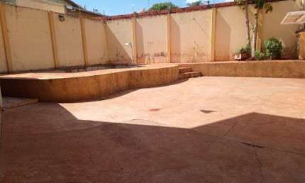 Sobrado com 3 dormitórios, 150 m² - venda por R$ 300.000,00 ou aluguel por R$ 5.000,00 - Vila Suconasa - Araraquara/SP