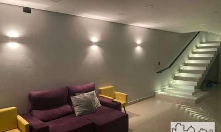 Casa a venda na região da vila Xavier em Araraquara.