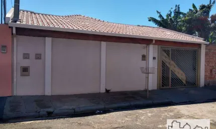 Casa com 4 dormitórios à venda, 253 m² por R$ 250.000 - Vila Santa Maria (Vila Xavier) - Araraquara/SP
