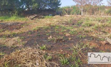 Terreno à venda, 250 m² por R$ 95.000 - Jardim Universal - Araraquara/SP