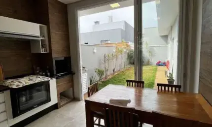 Casa no condomínio Atlanta com 3 dormitórios à venda, 117 m² por R$ 590.000 - Parque Atlanta - Araraquara/SP