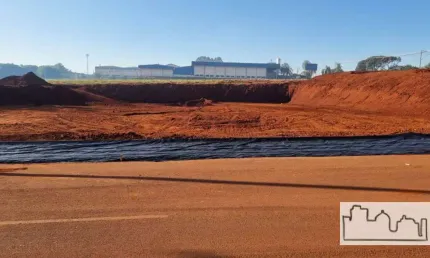 Terreno à venda, 4494 m² por R$ 2.500.000 - Centro - Araraquara/SP