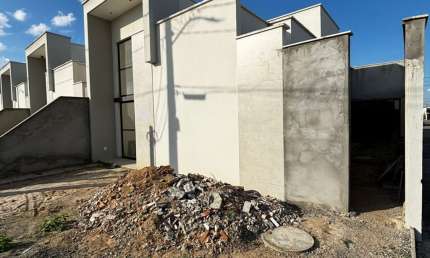 Casa com 2 quartos no Villa Fiori, bairro Sim, Feira de Santana-Ba.