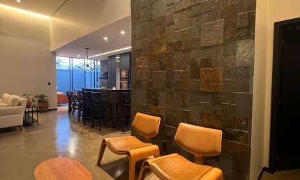 Casa com 3 quartos á venda em  Feira de Santana-Ba.