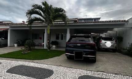 Casa em condomínio fechado com 5 quartos à venda na Rua Senador Quintino, 2771, Eucalipto, Feira de Santana