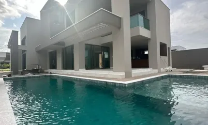Casa com 5 quartos á venda no Lagune Ville, Feira de Santana-Ba.
