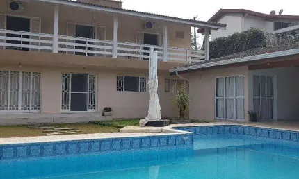 Casa com 3 dormitórios à venda, 415 m² por R$ 2.150.000,00 - Condomínio Estância Marambaia - Vinhedo/SP