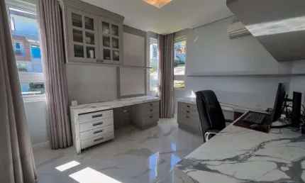 Casa em condomínio fechado com 5 quartos à venda na Rua Deputado Antônio Edu Vieira, Pantanal, Florianópolis