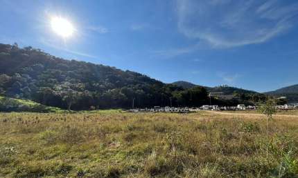 Terreno comercial à venda na Rua 137, Alto São Bento, Itapema