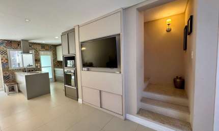 Casa em condomínio fechado com 3 quartos à venda na Rua Isid Dutra, Sambaqui, Florianópolis