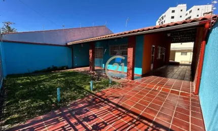 Casa 3 quartos, piscina, churrasqueira, 900 metros da Martim de Sá Caraguatatuba