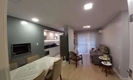 Apartamento com 2 quartos à venda na Av . Francisco Caruccio, Três Vendas, Pelotas