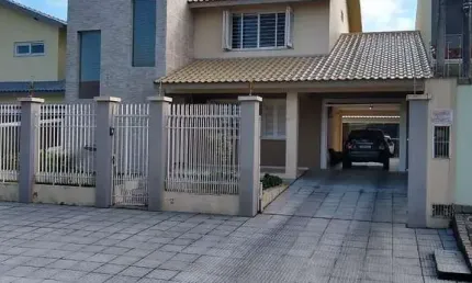 Casa com 3 quartos à venda na Rua Orlando Brizolara Azevedo, Três Vendas, Pelotas
