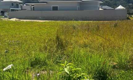 Terreno à venda na Vila Becker, Santo Amaro da Imperatriz 