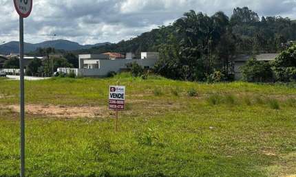 Terreno à venda na Vila Becker, Santo Amaro da Imperatriz 