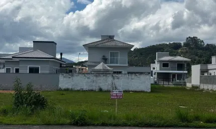 Terreno à venda na Vila Becker, Santo Amaro da Imperatriz 