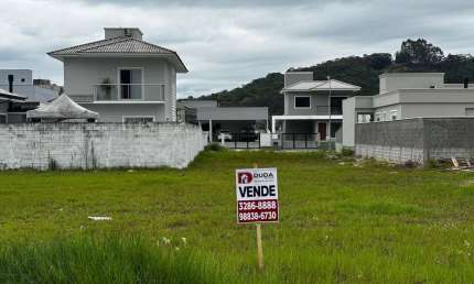 Terreno à venda na Vila Becker, Santo Amaro da Imperatriz 
