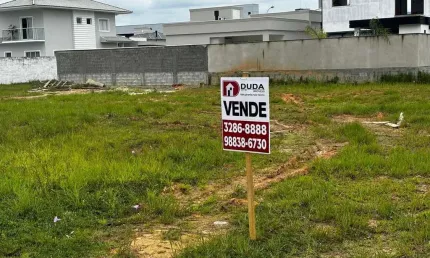 Terreno à venda na Vila Becker, Santo Amaro da Imperatriz 