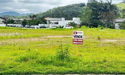 Terreno à venda na Vila Becker, Santo Amaro da Imperatriz 
