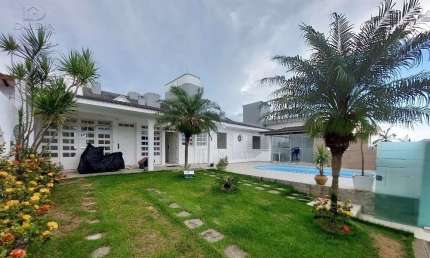Casa com 4 quartos para alugar na Travessa América, Coqueiros, Florianópolis