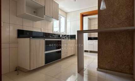 Apartamento com 3 quartos à venda na Rua Alexandre de Antoni, 1957, Universitário, Caxias do Sul