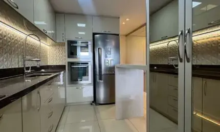 APARTAMENTO SEMIMOBILIADO COM 106M² NO BAIRRO PANAZOLLO