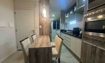 Apartamento semimobiliado com 2 dormitórios no bairro bela vista