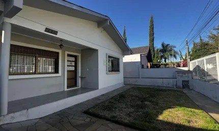 Casa  3 dormitórios e 3 vagas com 190m² e terreno cheio no bairro sao leopoldo