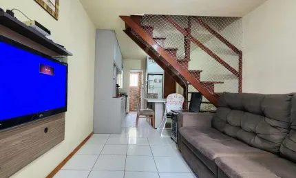 SOBRADO COM 02 DORMITÓRIOS E 01 VAGA NO BAIRRO CIDADE NOVA