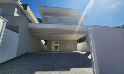 Casa com 4 quartos à venda no Glória, Joinville 
