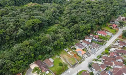 Terreno à venda no Iririú, Joinville 