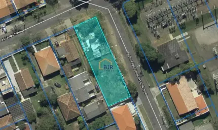 Terreno à venda na Rua Doutor Pamphilo d'Assumpção, 1650, Parolin, Curitiba por R$ 550.000