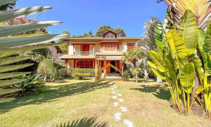 Casa  em condomínio nobre com 5 dormitórios (4 suítes) - Vale dos Eucaliptos - Quebra Frascos