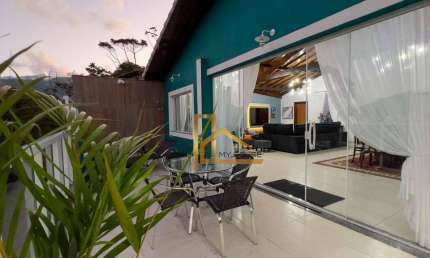 Casa em condomínio com 4 suítes na barra do Imbui em Teresópolis-RJ