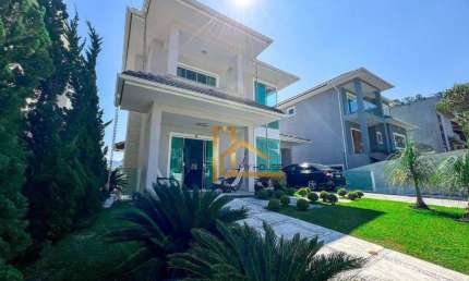 Casa com 4 dormitórios sendo 2 suítes à venda, 233 m² por R$ 1.500.000 - Vargem Grande - Teresópolis/RJ